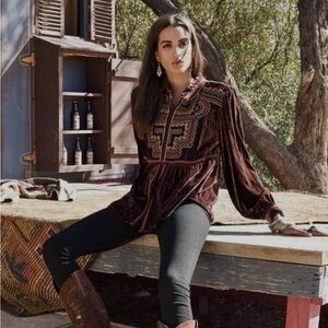Double D Ranch Plateau of Tibet Black Velvet Top with Embroidery
